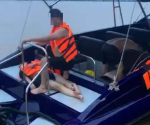 Va vào tàu du lịch, 2 người tử vong trên sông Cổ Chiên