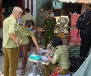 Phát hiện kho chứa 80.000 khẩu trang Trung Quốc ở Sài Gòn