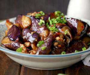 Tế bào ung thư sẽ rất 'sợ' nếu biết bạn ăn 6 loại rau củ này mỗi ngày: Tất cả đều ngon lành, có bán ở khắp chợ, bạn bỏ qua sẽ rất phí!