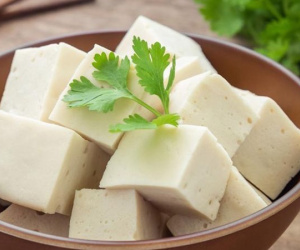 Không chỉ sữa, đây là những thực phẩm 'rẻ tiền' giàu canxi giúp xương chắc khỏe ít ngờ đến