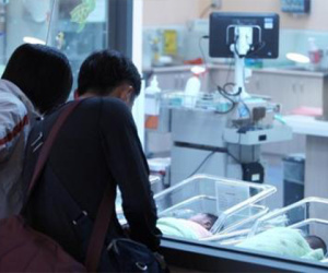 Thấy con ngày càng 'đẹp trai', người bố đi xét nghiệm thì phát hiện ra sự thật phũ phàng