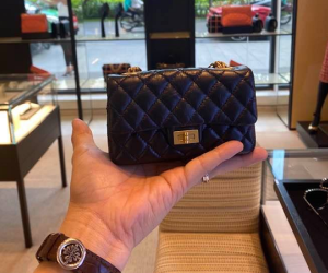 Cường Đô La vừa sắm thêm 4 chiếc túi Chanel 'nhí' trị giá tới hơn 600 triệu dành tặng con gái cưng mới chào đời