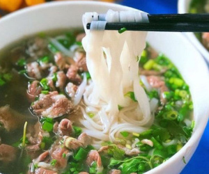 2 thực phẩm quen thuộc trong bữa sáng của người Việt nhưng có những người không nên ăn vì có thể gây hại cho dạ dày và khiến bệnh tình thêm trầm trọng