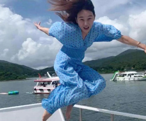 Trót tin tưởng trao máy ảnh cho đứa bạn 'thân ai nấy lo', cô gái 'giận tím người' khi nhận về bộ ảnh chẳng khác gì...tăng động