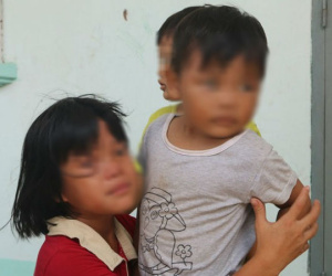 Bé gái 10 tuổi trốn thoát khỏi 'động ăn xin': Bắt giữ mẹ và cậu ruột, hé lộ những hành vi 'động trời' không thể tin nổi