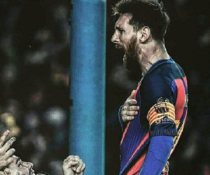 Chấp nhận ở lại Camp Nou, Messi sẽ khiến Barca 'thập phần nguy khốn'?