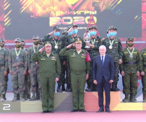 Đội tuyển tăng Việt Nam nhận cúp vô địch Hội thao quân sự quốc tế Army Games 2020