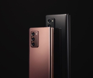 Cận cảnh chiếc Galaxy Z Fold 2 sắp được bán chính thức ở Việt Nam