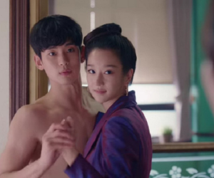 Loạt phim Hàn bị phạt nặng: Ji Chang Wook khỏa thân đánh nhau, Kim Soo Hyun để bạn diễn 'đụng chạm', văng tục