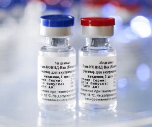 Nga bắt đầu tiêm vaccine Covid-19 cho tình nguyện viên