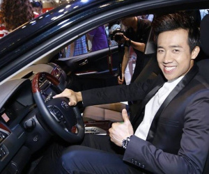 Cát xê 'khủng' nhưng vì sao Trấn Thành lại chỉ trung thành với xe sang Mercedes?