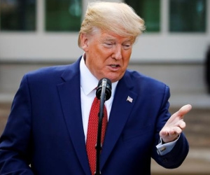 Tổng thống Donald Trump bất ngờ chỉ trích Lầu Năm Góc