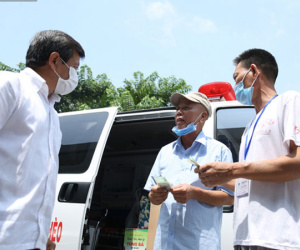 Một ngày theo xe cứu thương miễn phí của ông Đoàn Ngọc Hải: 'Tôi chẳng có gì hạnh phúc đâu, bệnh nhân chịu bao đau đớn thì mình hạnh phúc làm sao được'