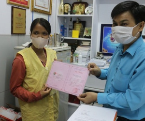 Vợ nạn nhân bị rắn hổ mang chúa cắn xin 'rút lại ước mơ' vì bị cộng đồng mạng ném đá