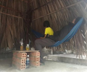 Cà phê chòi cho nhân viên bán dâm, trả lương tháng