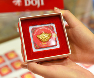 Giá vàng vẫn đi ngang
