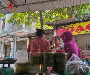 Hà Nội: Sập bẫy 'vay ngân hàng hộ' lấy tiền góp vốn cho công ty đa cấp, người phụ nữ mất nhà trong cay đắng, chồng tai biến vì sốc nặng