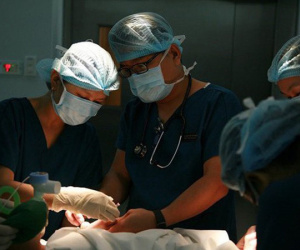 Trái với tin Reuters, Vingroup khẳng định không có kế hoạch bán Vinmec và Vinschool