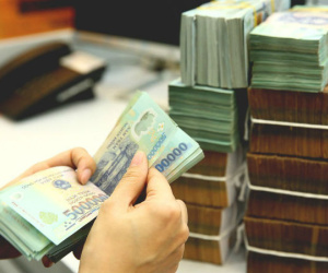 Thế giới chao đảo mất nghìn tỷ USD, Việt Nam điểm sáng quốc tế