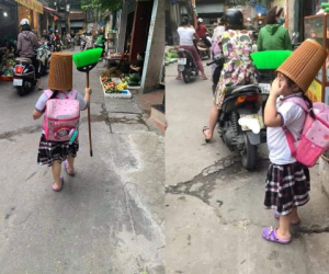 Em bé học sinh đang đi bỗng dựng ngược chổi, úp rổ lên đầu: Hé lộ lý do khiến ai cũng phải cười nghiêng ngả