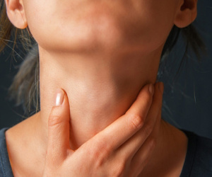 Bị khàn tiếng, cô gái sốc khi phát hiện ung thư di căn phổi
