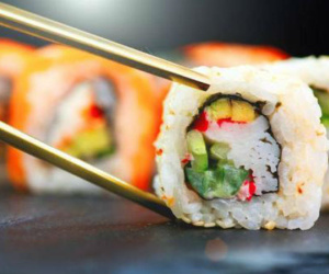 Có 2 loại vi khuẩn gây bệnh ung thư thường 'trú ngụ' trên đôi đũa ăn: Nếu đũa có dấu hiệu này cần phải loại bỏ ngay, cố dùng sẽ mang bệnh