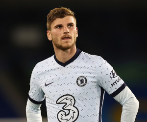 Timo Werner choáng váng: 'Tôi chưa từng thi đấu trước 3 hậu vệ to cao như vậy!'