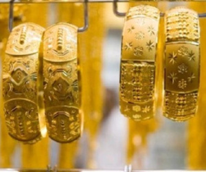 Giá vàng hôm nay 16/9: Bất động, nghe ngóng thông tin từ FED
