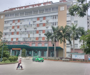 Bé 1 tuổi tử vong nghi do uống nhầm xăng ở nhà