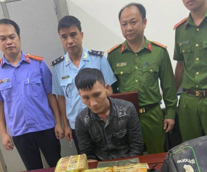 Phát hiện công an bao vây, nam thanh niên vứt balo chứa 10kg ma túy rồi bỏ chạy trong đêm