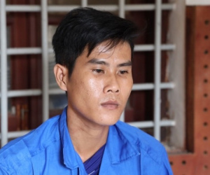 Đối tượng 'yêu vợ' dưới 16 tuổi ra đầu thú