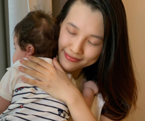 Hoàng Oanh cuối cùng đã được hội ngộ chồng Tây sau 9 tháng xa cách, Nhã Phương có động thái gây sốt