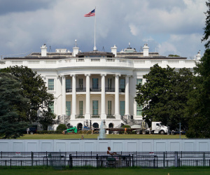 Phong bì chứa chất cực độc gửi tới tổng thống Mỹ Donald Trump