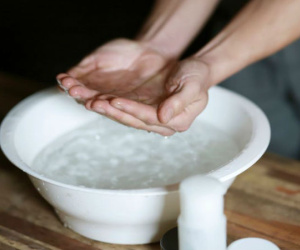 Đặt chậu nước đá trước mặt và làm việc này, bạn sẽ biết ngay liệu mình có mắc bệnh tim hay không
