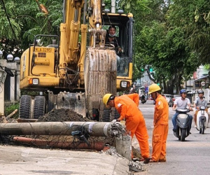 Vì sao hơn 400 cột điện tại Thừa Thiên Huế gãy đổ dù bão không lớn?