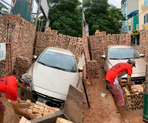 Lơ biển cấm để đỗ xe cạnh đống gạch, khi quay trở lại chủ Mazda 'tiền đình' vì nghĩ cách tìm lối thoát