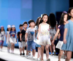 Mua biệt thự, kiếm tiền tỷ từ nghề người mẫu nhí và bức tranh tuổi thơ tăm tối phía sau ánh hào quang