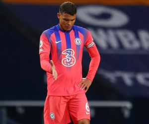Đội trưởng Thiago Silva ra mắt thảm họa, Chelsea vẫn có trận hòa hú vía dù bị dẫn trước 3 bàn