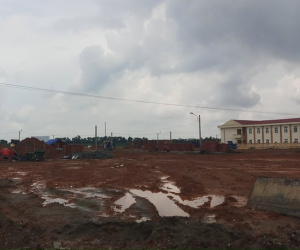 3 người thương vong do bị phóng điện khi dựng lán nhà