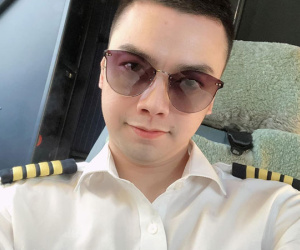 Than ế mốc hậu chia tay Âu Hà My, cơ trưởng Duy Alex bị bạn bè trêu trông ngày càng 'nữ tính' khiến khổ chủ phải liên tục giải thích