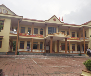 Thương dân bệnh tật, Trưởng xóm ghép vào hộ cận nghèo để được hưởng bảo hiểm y tế