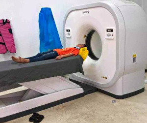 Xưng 'chị' trên mạng xã hội, nữ sinh lớp 6 bị hành hung dã man