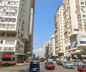Hồng Kông: Cướp 645.000 USD giữa ban ngày, tiền bay khắp phố