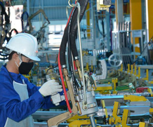 GDP 9 tháng tăng 2,12%