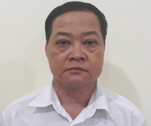Khởi tố hiệu phó hút ma túy cùng giáo viên trong phòng làm việc