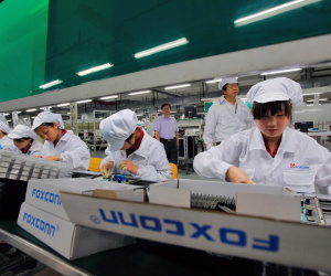 Các nhà máy lắp ráp iPhone 12 đang hoạt động hết công suất