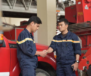 Quay Lửa Ấm trong container đóng kín giữa trời 40 độ suốt 3 tiếng, Quốc Thái bị tủ rơi thẳng vào đầu, suýt chết vì thiếu oxy