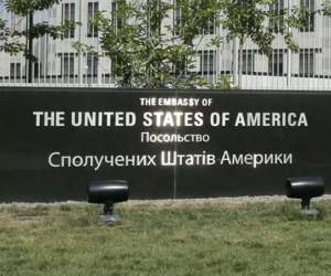Nhân viên Đại sứ quán Mỹ ở Ukraine bị đánh chết