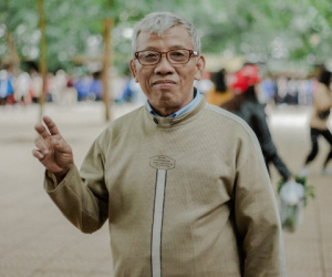 Nữ sinh chia sẻ về nhân vật đặc biệt hàng ngày pha mỳ tôm, tặng đồ ăn cho mình: Tưởng lạ hoá ra là người ai cũng quen