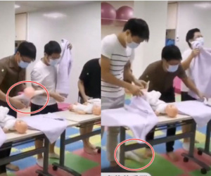 Đi học cách tắm cho con cùng vợ bầu, anh chồng khiến cả phòng tái xanh mặt trong lúc thực hiện thử thách